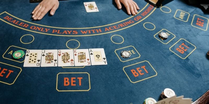 Giới thiệu nguồn gốc của game bài Baccarat